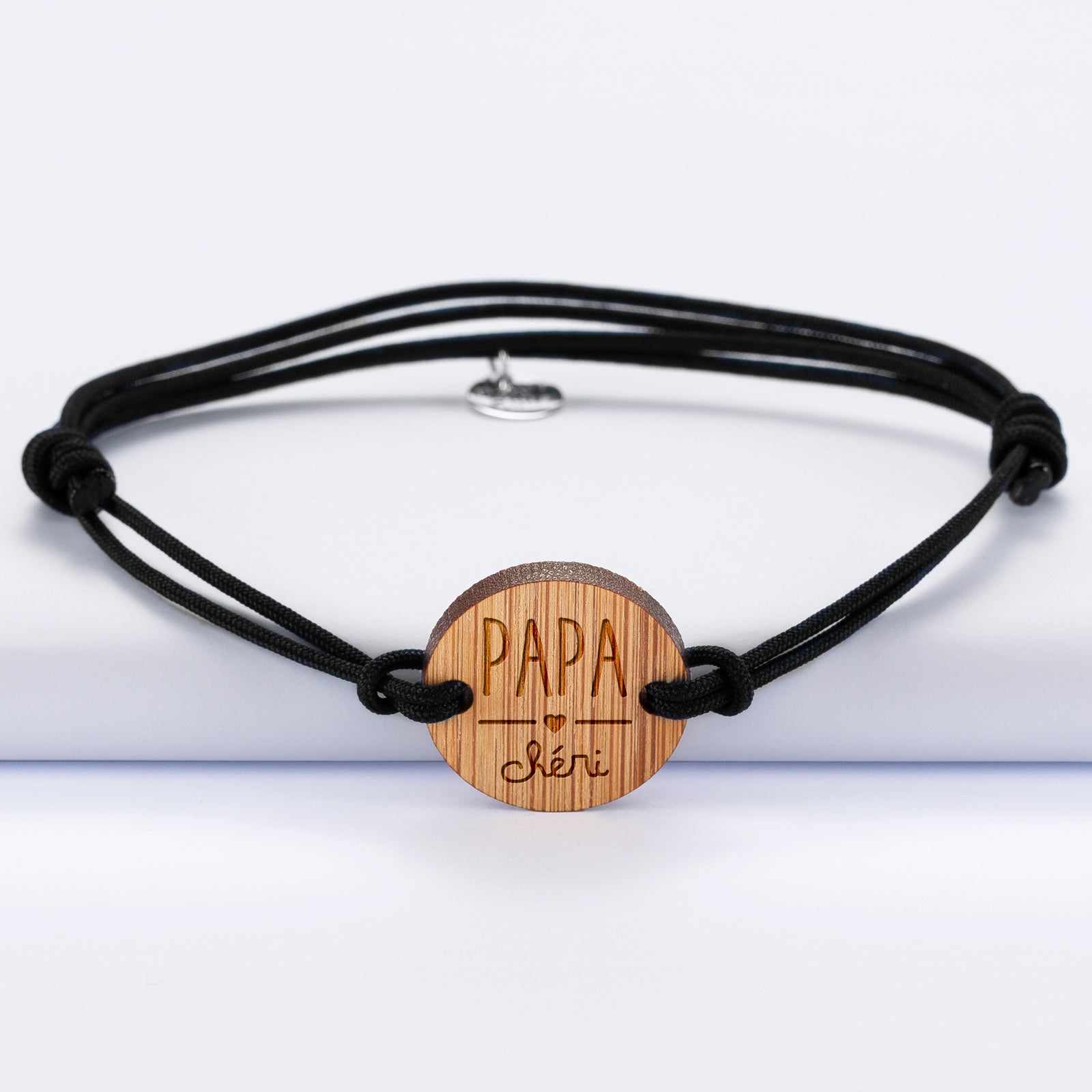 Bracelet homme médaille gravée en bois
