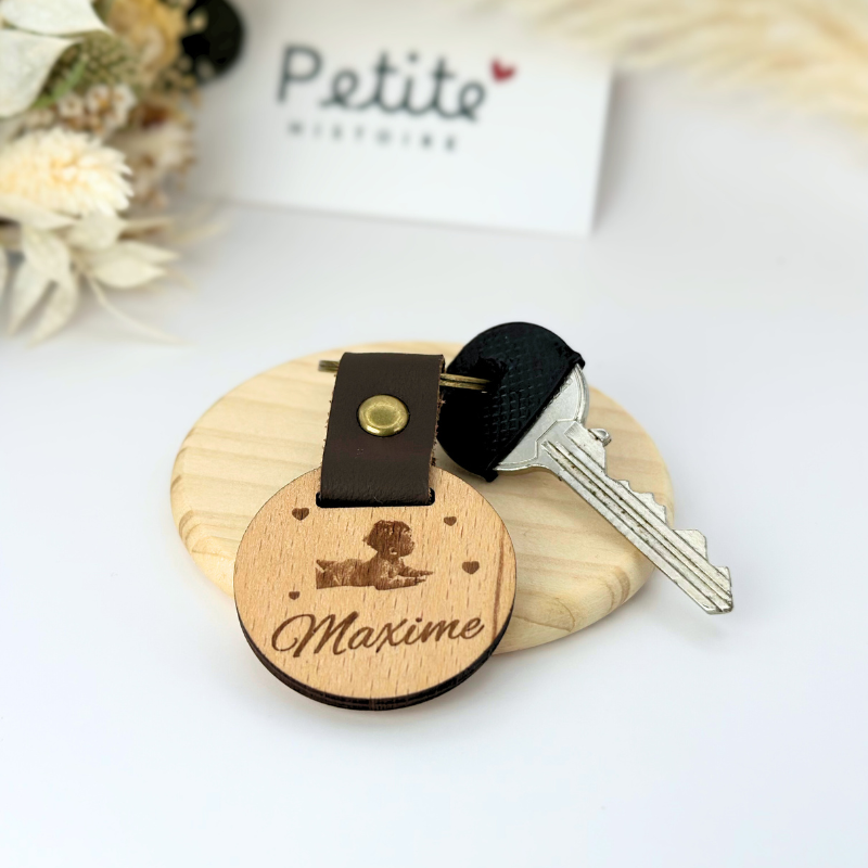 Porte-clés rond en cuir marron