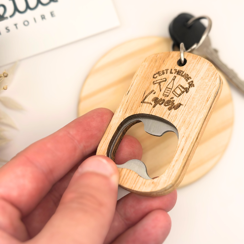 Porte-clé décapsuleur en bois