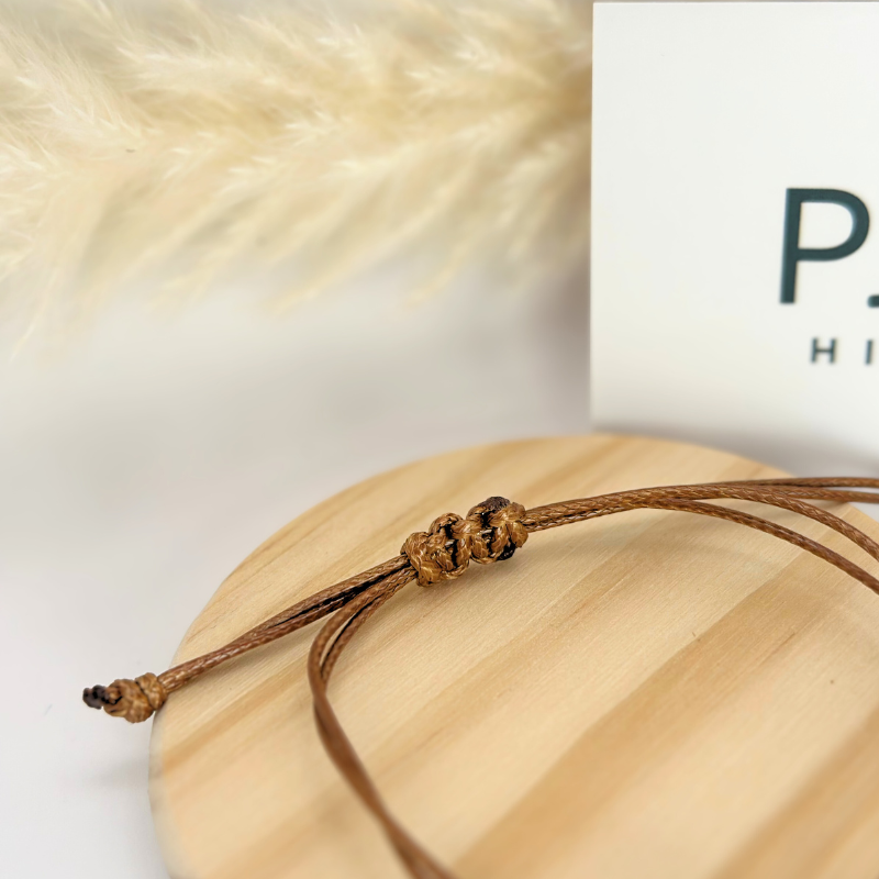 Bracelet personnalisé – Médaille ronde – Or – Cordon marron