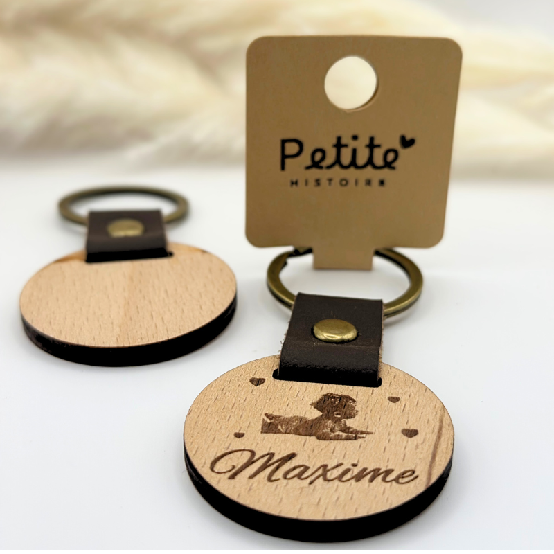 Porte-clés rond en cuir marron