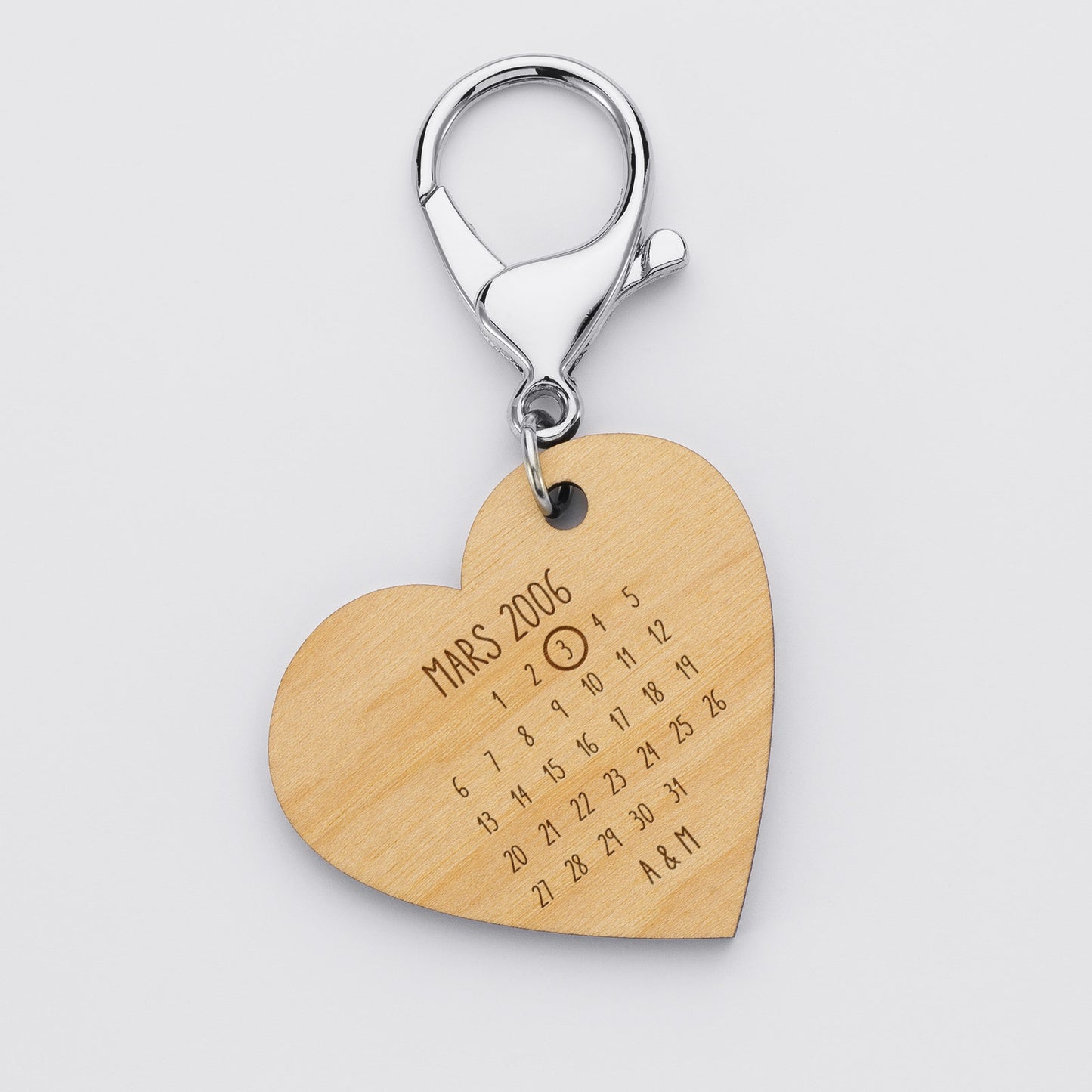 Porte-clés bois gravé – calendrier personnalisé