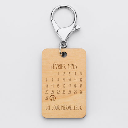 Porte-clés bois gravé – calendrier personnalisé